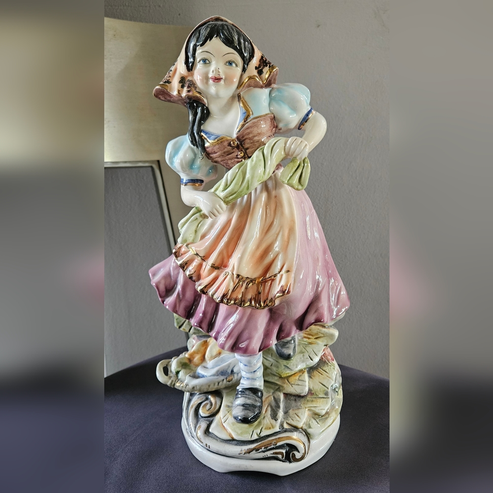Vintage porcelain German girl